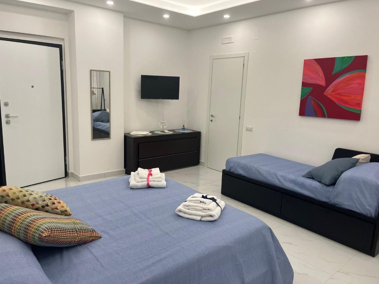 B&B Dietro al Duomo — 4-Star Luxury Hotel in Salerno, Italy