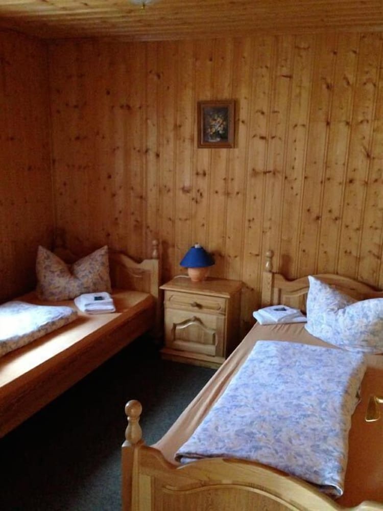 Bungalows Saalestrand — Unterwellenborn — photo 2