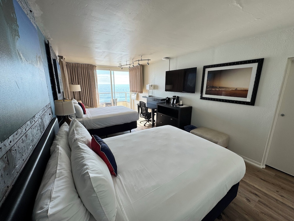 Pacific Edge Hotel - photo 49