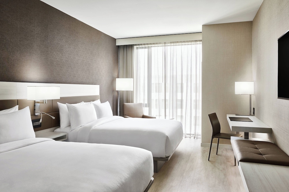 AC Hotel by Marriott Dallas by the Galleria - photo 2