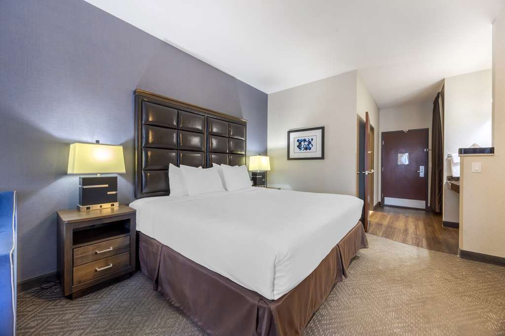 Best Western Plus Northwind Inn & Suites - photo 16