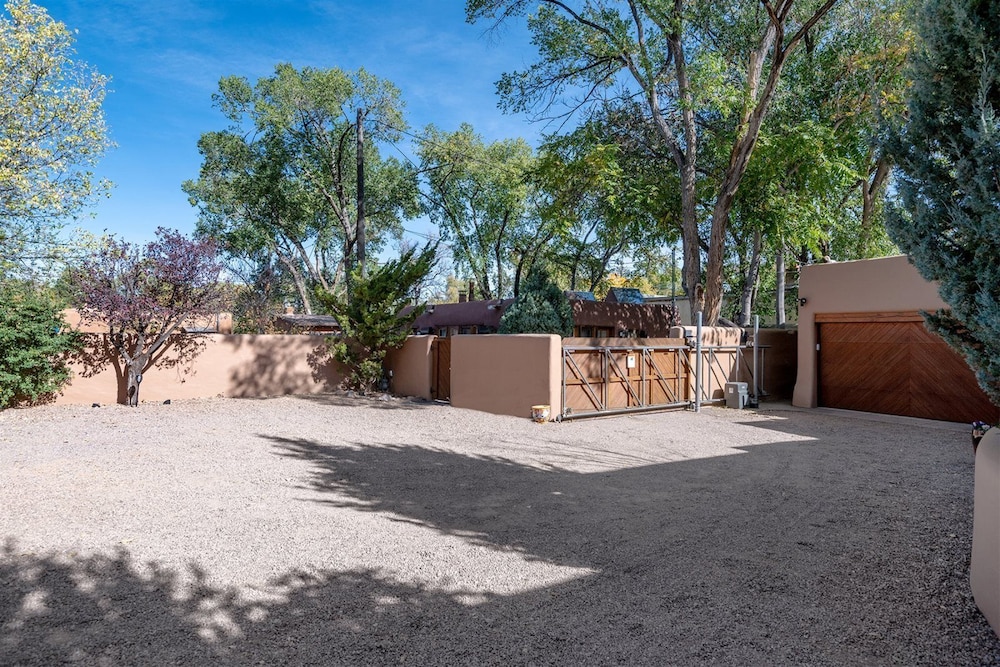 La Joya Spacious and Historic Downtown Jewel - photo 58
