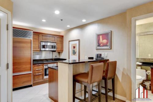 MGM Signature 15 620 1Br 2Ba Balcony Suite