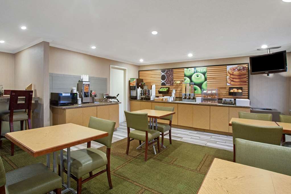 La Quinta Inn by Wyndham Auburn Worcester - photo 24