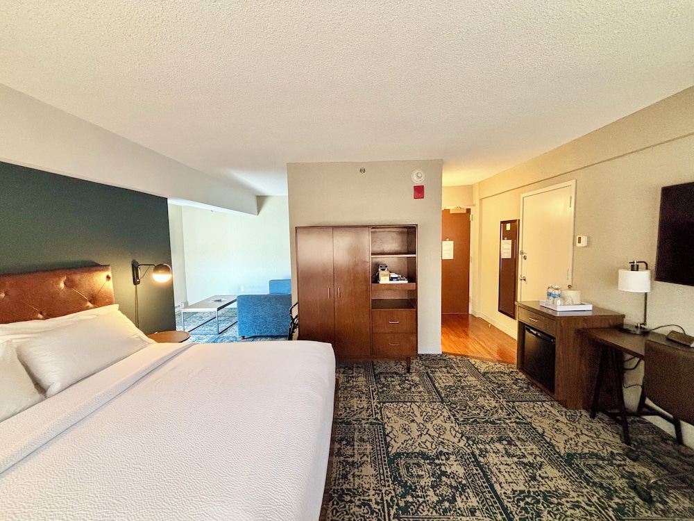 Four Points By Sheraton Norwood - photo 30