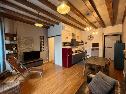 Santorio 5 Apartment — 4-Star Luxury Hotel in Trieste, Italy