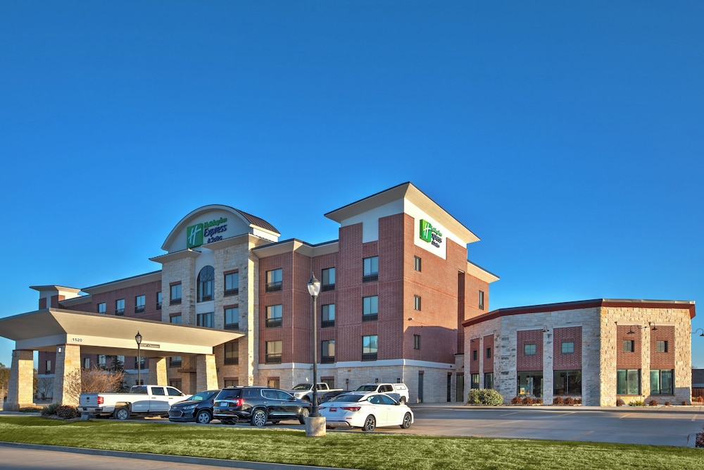 Holiday Inn Express & Suites Duncan by IHG - photo 53