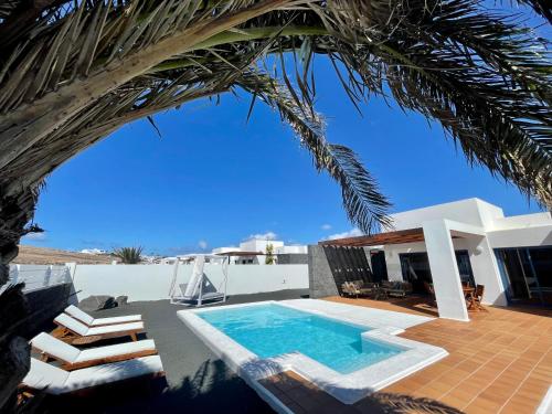Villa Tahona by Villalia — 4-Star Luxury Hotel in Playa Blanca, Spain