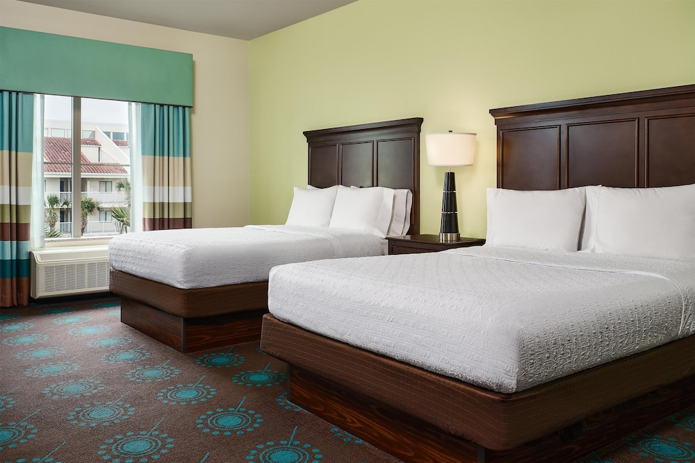 Hampton Inn & Suites Destin - photo 9