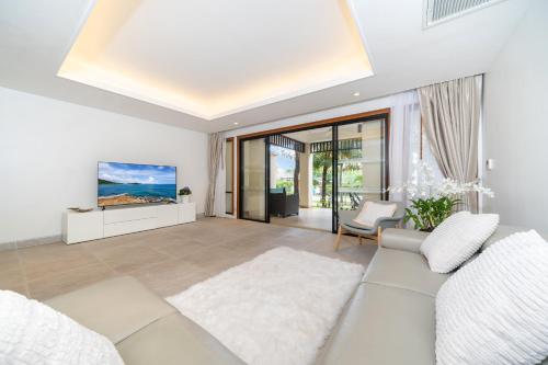 Laguna Luxury 2 Bed Pool Villa Near Layan Beach — 4-Star Luxury Hotel in Phuket, Thailand
