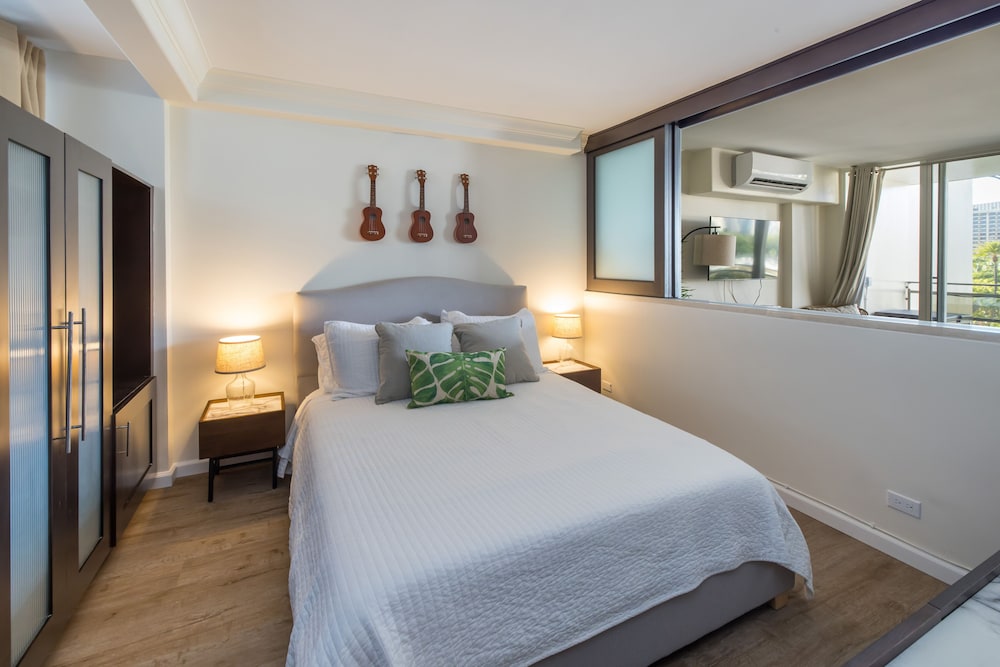 Regency on Beachwalk Waikiki by OUTRIGGER - photo 19
