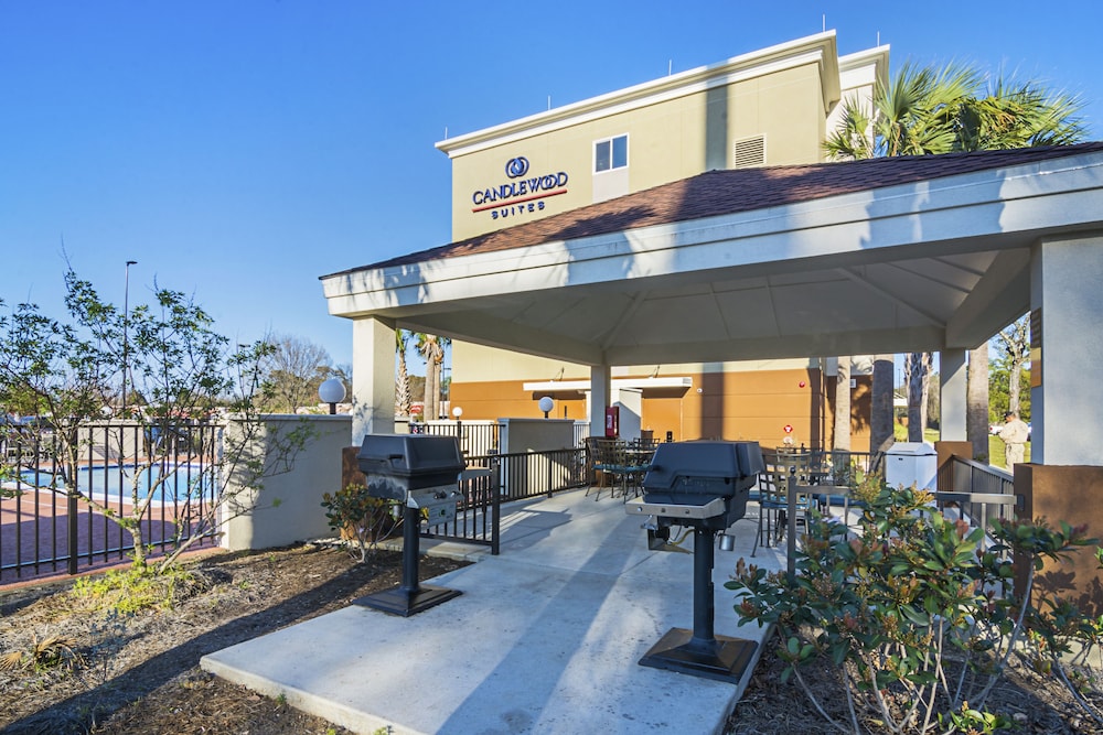 Candlewood Suites Pensacola University Area by IHG - photo 44