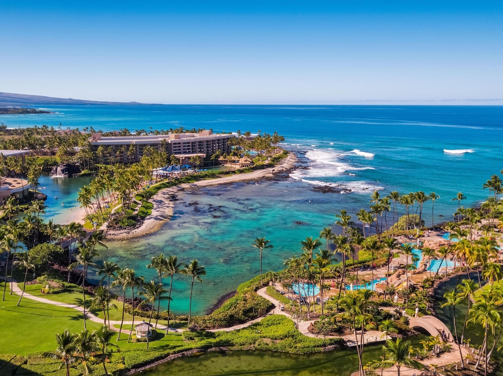 Hilton Waikoloa Village - carbon neutral hotel in Waikoloa