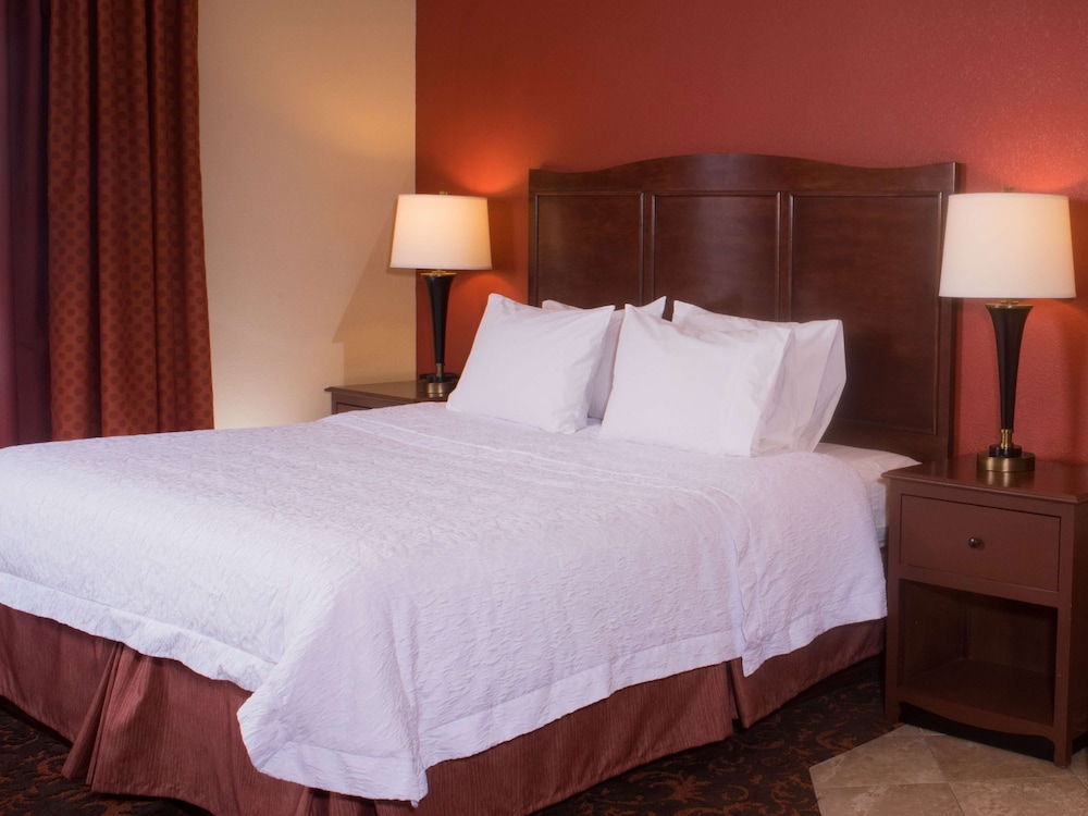 Hampton Inn & Suites Woodstock VA - photo 16