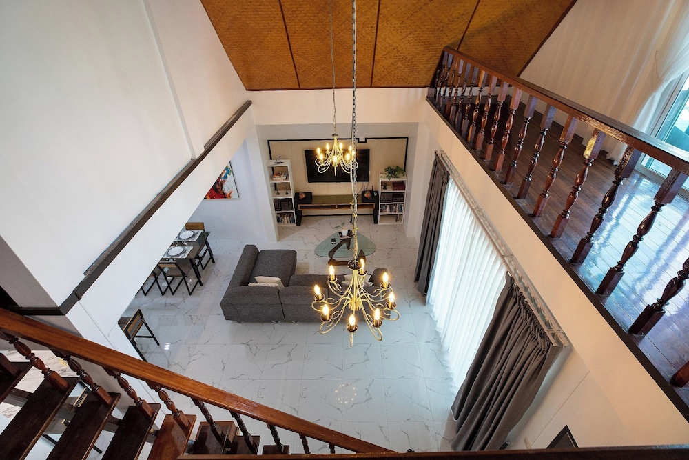 Cabana Cumpana - carbon neutral hotel in Buda