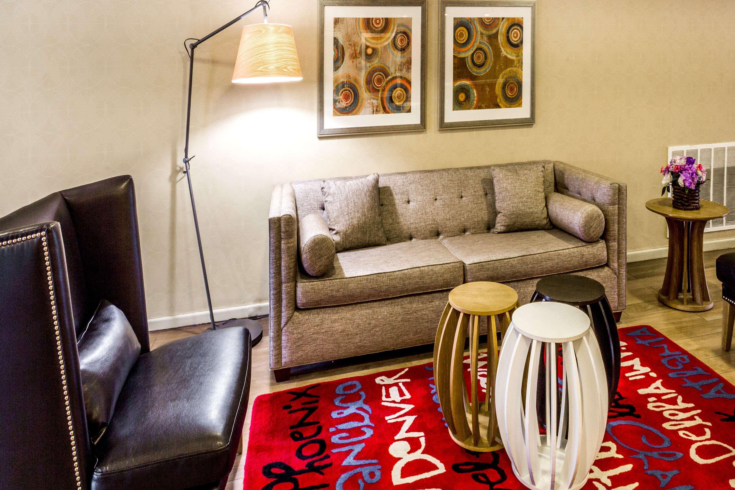 Ramada by Wyndham Salt Lake City North Temple - photo 11