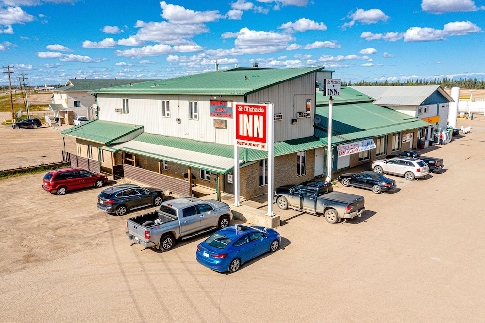 St. Michaels Inn — hotel in Fairview