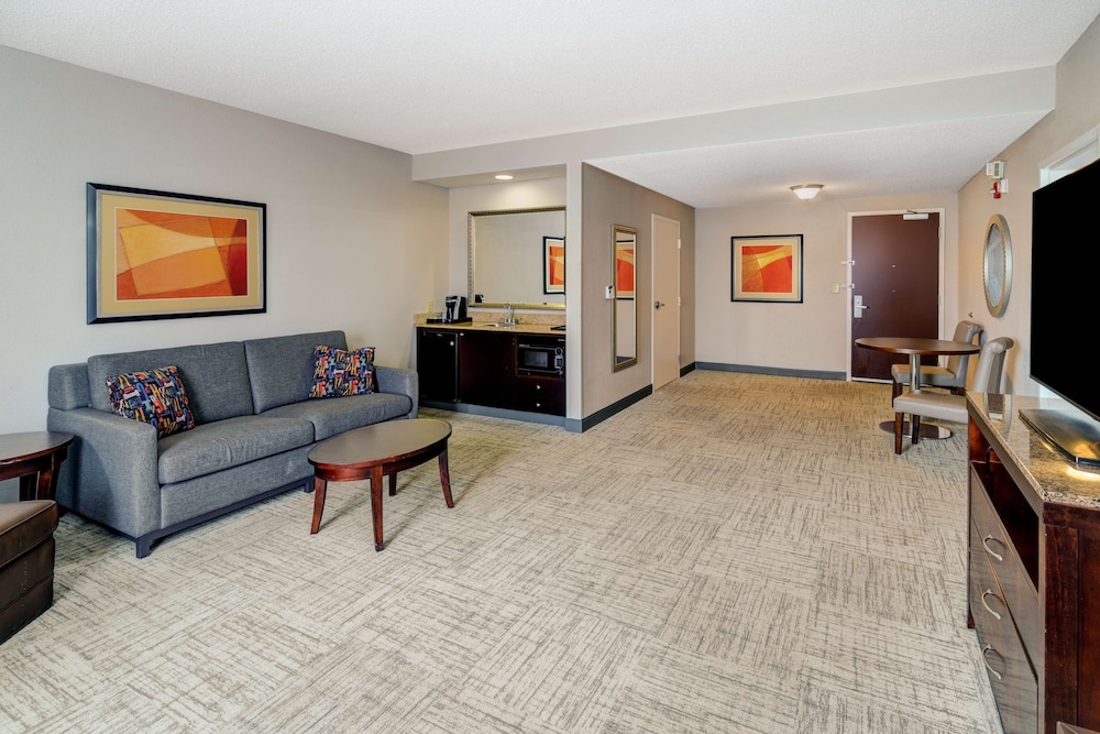 Hilton Garden Inn Augusta - photo 22