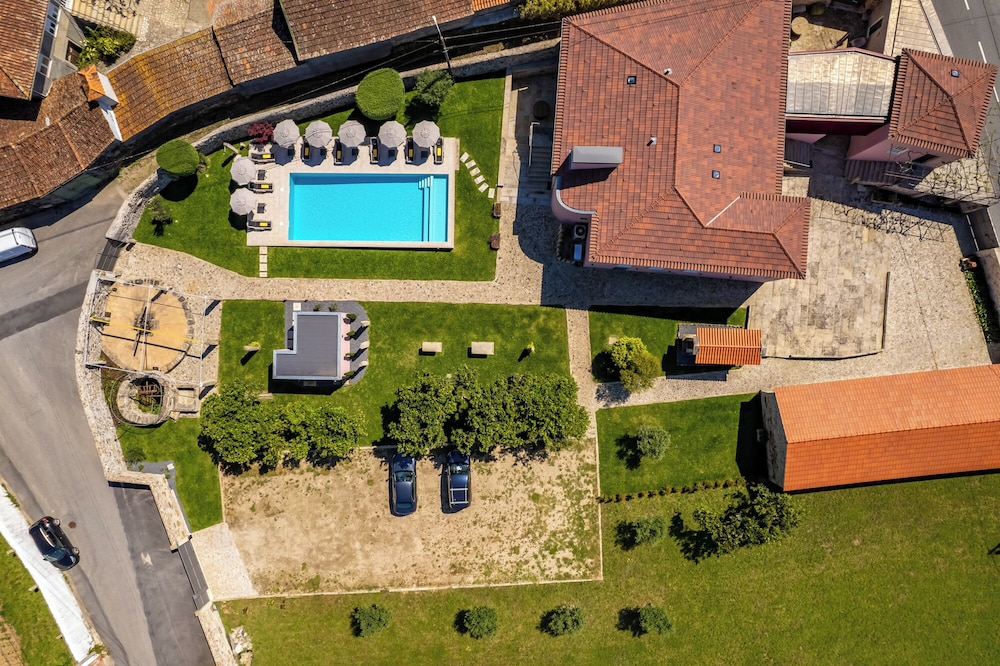 Casa Da Brêa Viana do Castelo Villa & Apartment — 4-Star Luxury Hotel in Viana Do Castelo, Portugal