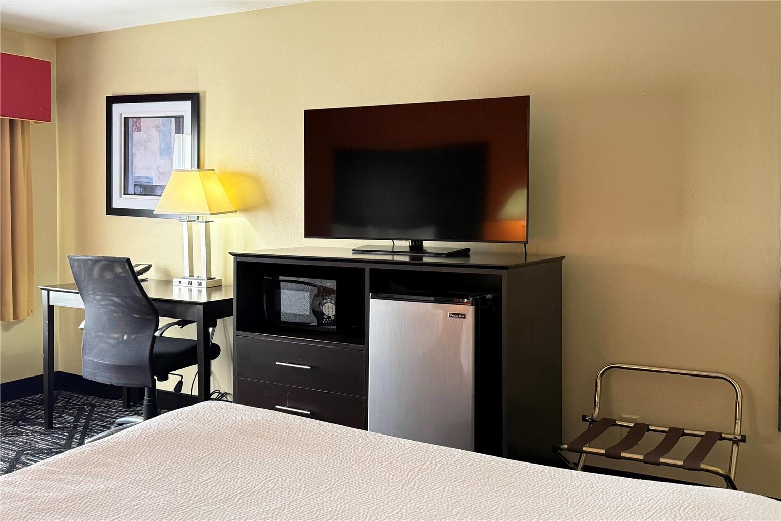 Baymont by Wyndham Evansville North Haubstadt - photo 11