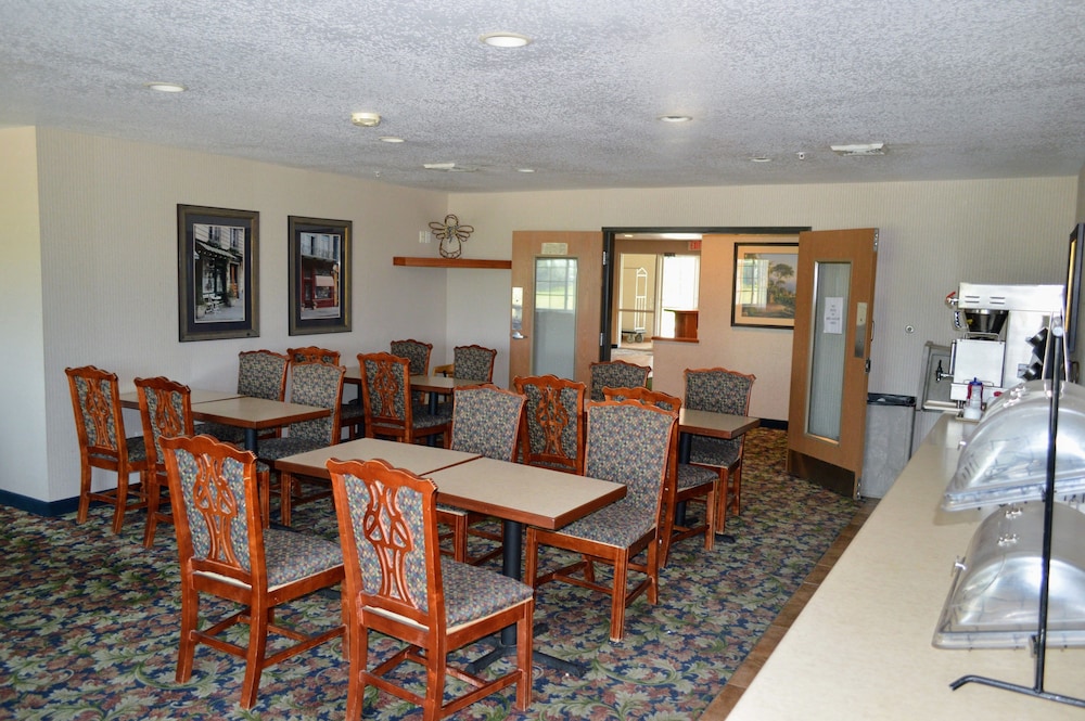 Colfax Inn - photo 43