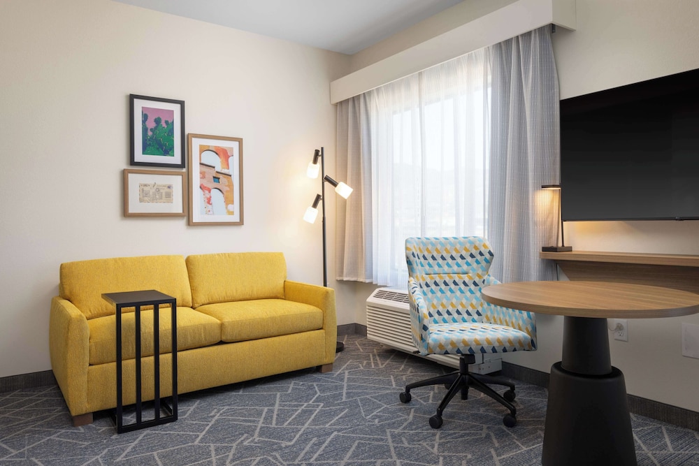 Hampton Inn & Suites by Hilton Cottonwood - photo 14