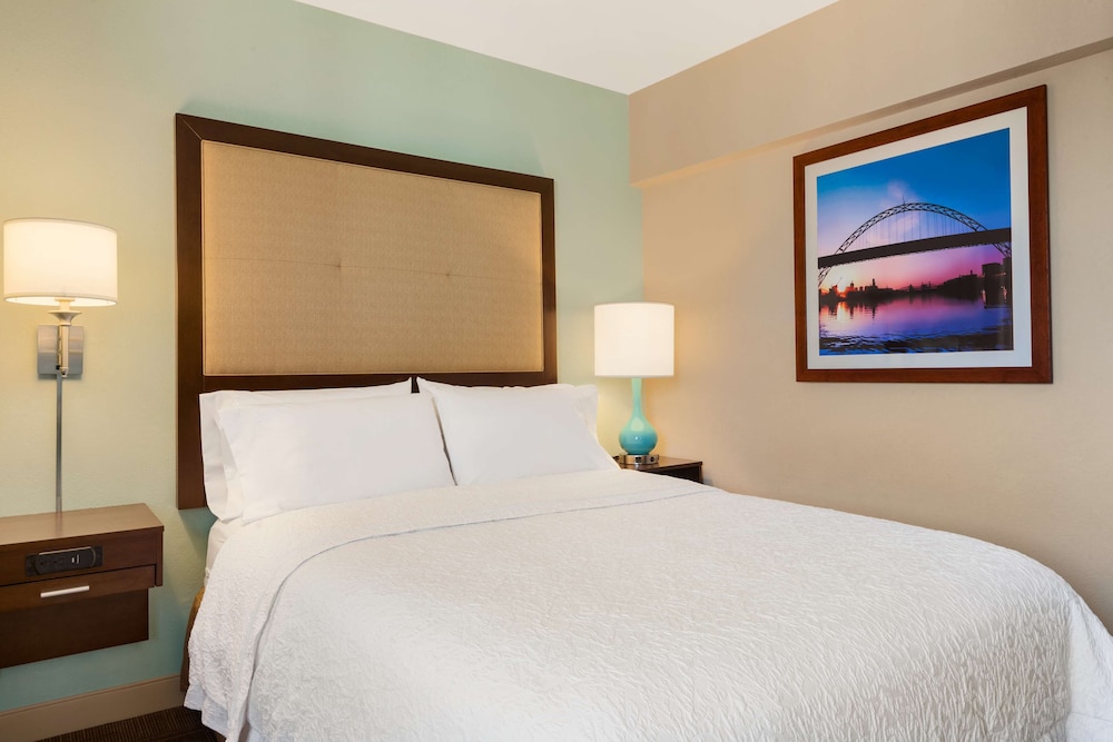 Hampton Inn Clackamas - photo 14