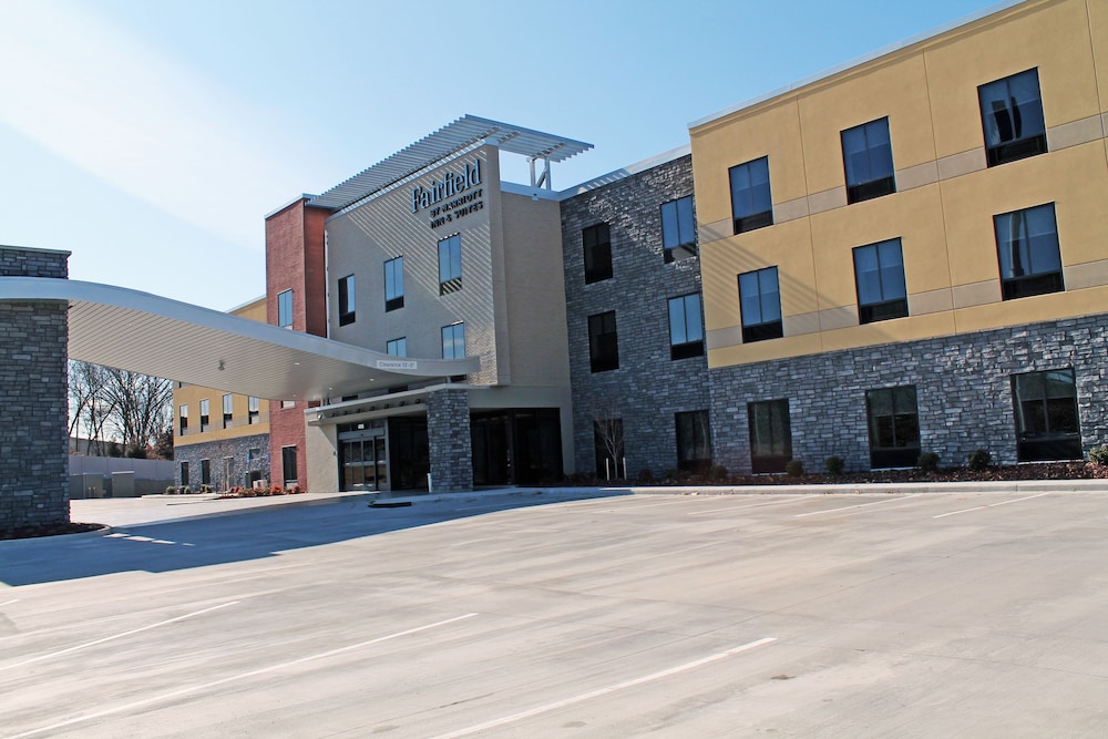 Fairfield Inn & Suites by Marriott St. Louis South - photo 40