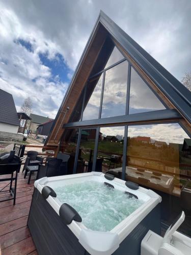 Breza Lux in Zabljak, Montenegro