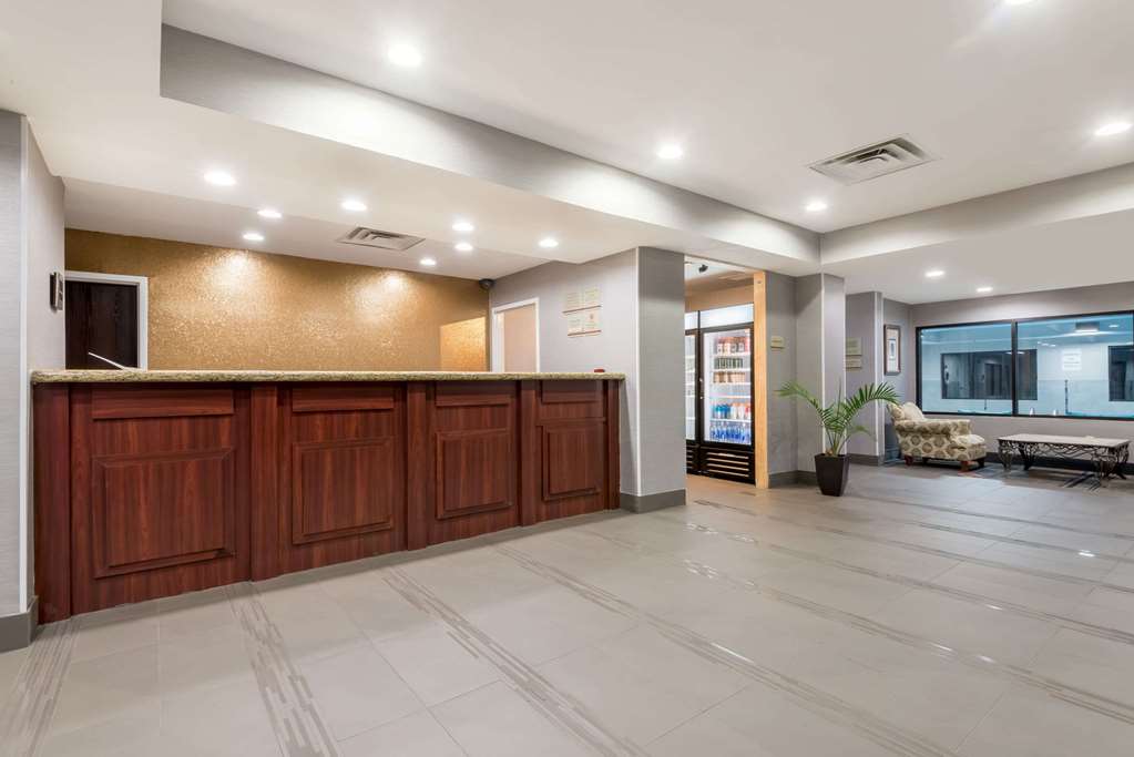 Hawthorn Extended Stay by Wyndham Columbus West - photo 2