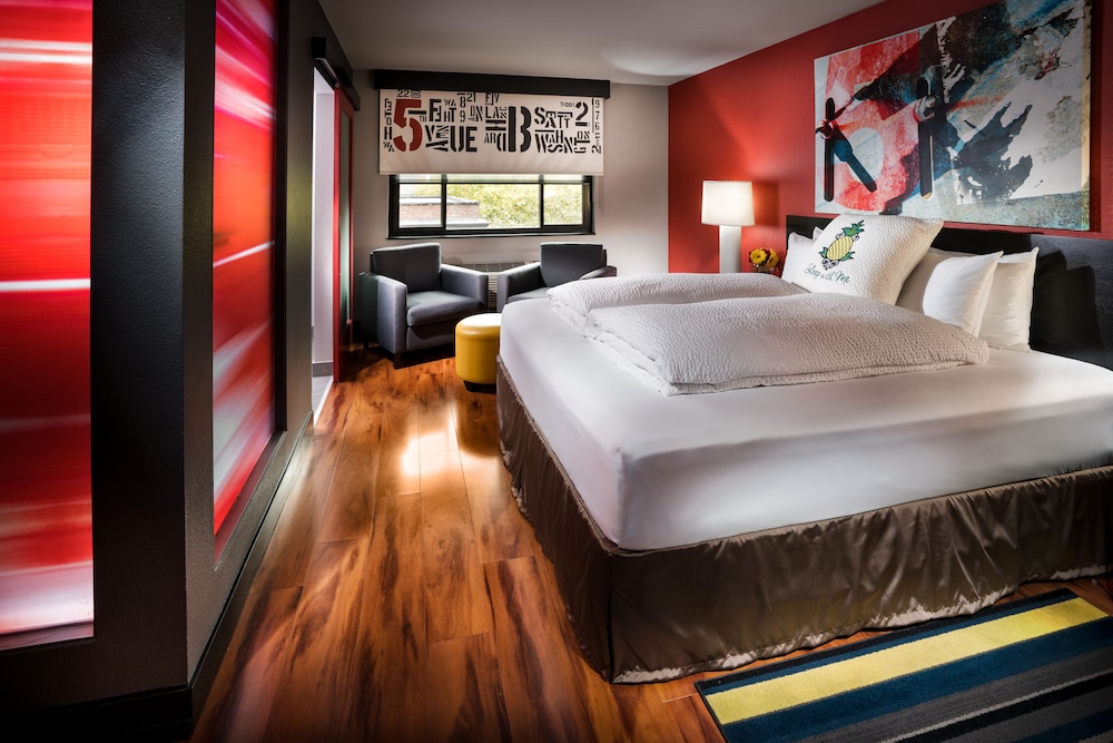 Staypineapple Hotel FIVE Downtown Seattle - photo 6