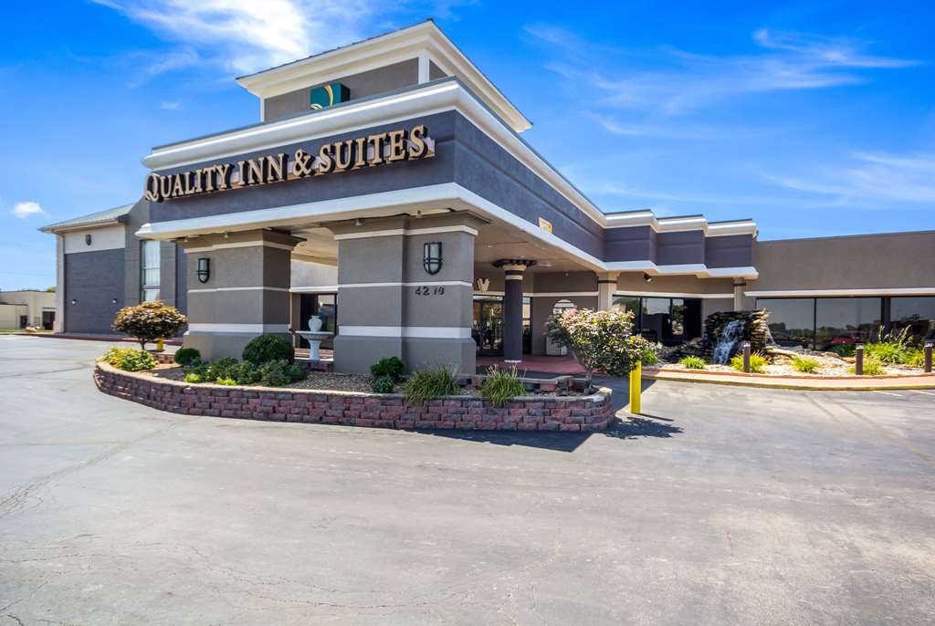 Quality Inn & Suites Kansas City Independence I 70 East — hotel in Independence