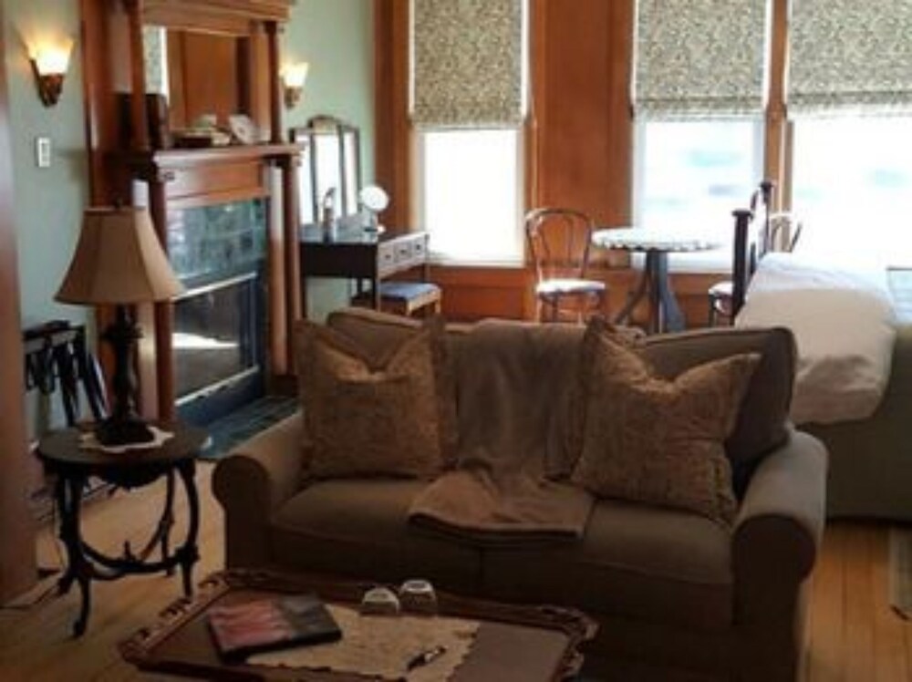 The Wanderlust Hotel - photo 15