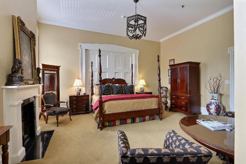 The Presidents Quarters Inn - photo 62