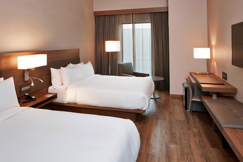 AC Hotel by Marriott Minneapolis Downtown - photo 6