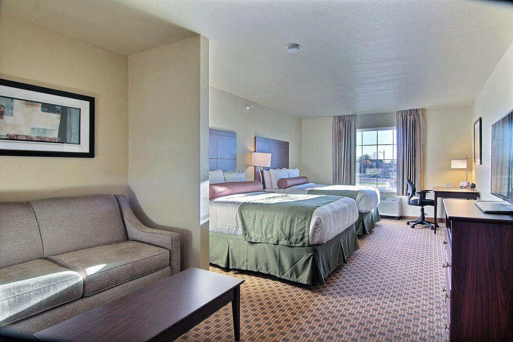 Cobblestone Hotel & Suites Beulah - photo 11
