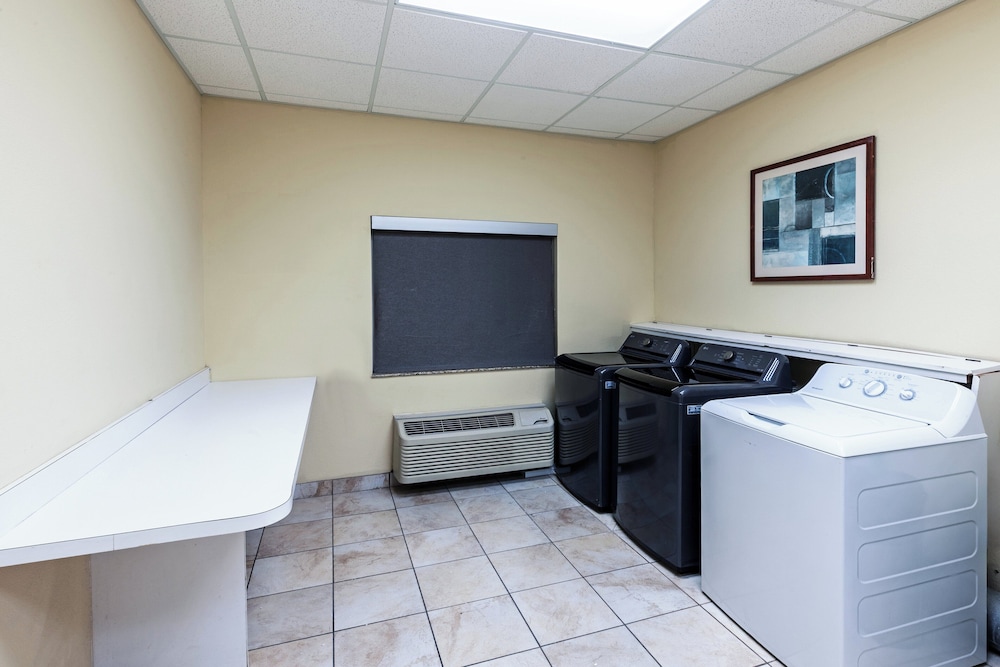 Candlewood Suites Georgetown by IHG - photo 17