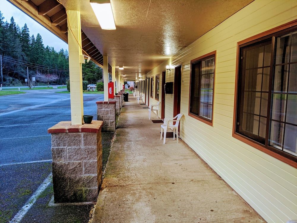 Seadrift Motel & RV Park - photo 15