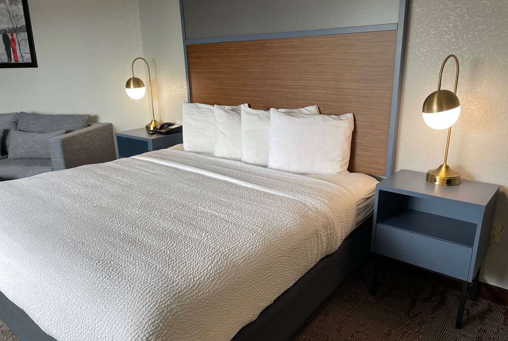 AmericInn by Wyndham Ankeny Des Moines - photo 26