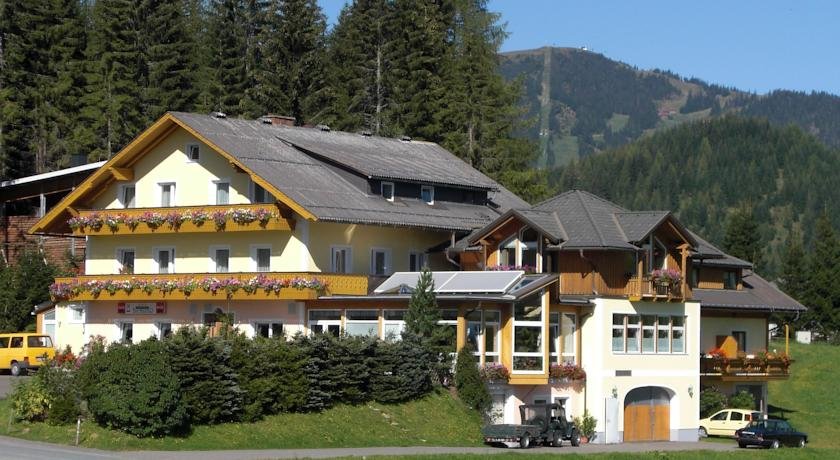 Hotel Gasthof Buchbauer - carbon neutral hotel in Bad Sankt Leonhard Im Lavanttal