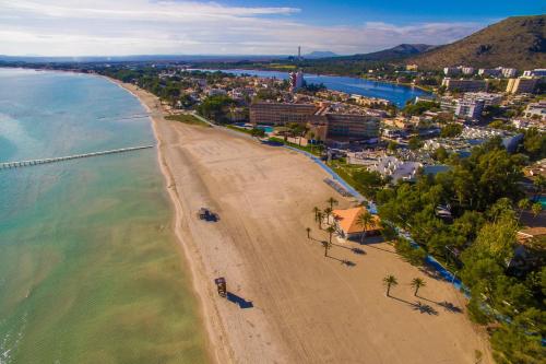 Ideal Property Mallorca Villa Encantada — 4-Star Luxury Hotel in Alcudia, Spain