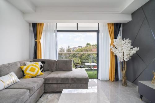 Nivla Executive Cozy haven with gym and Balcony