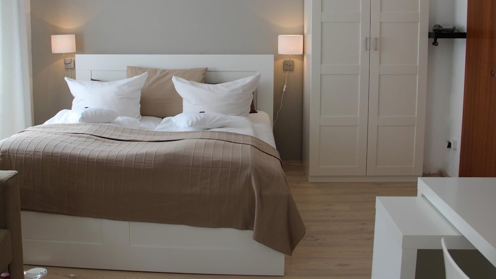 Apartment Hotel Lindeneck in Erfurt, Germany