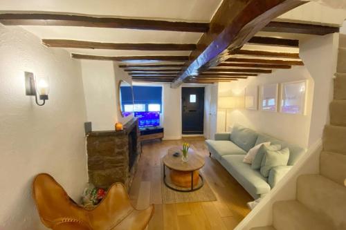 1750'S Cottage With Open Fire And Beams — 4-Star Luxury Hotel in Skelmersdale, United Kingdom