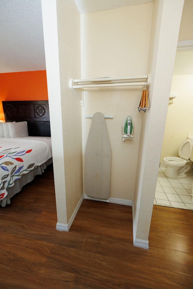 Garnet Inn & Suites Orlando - photo 22
