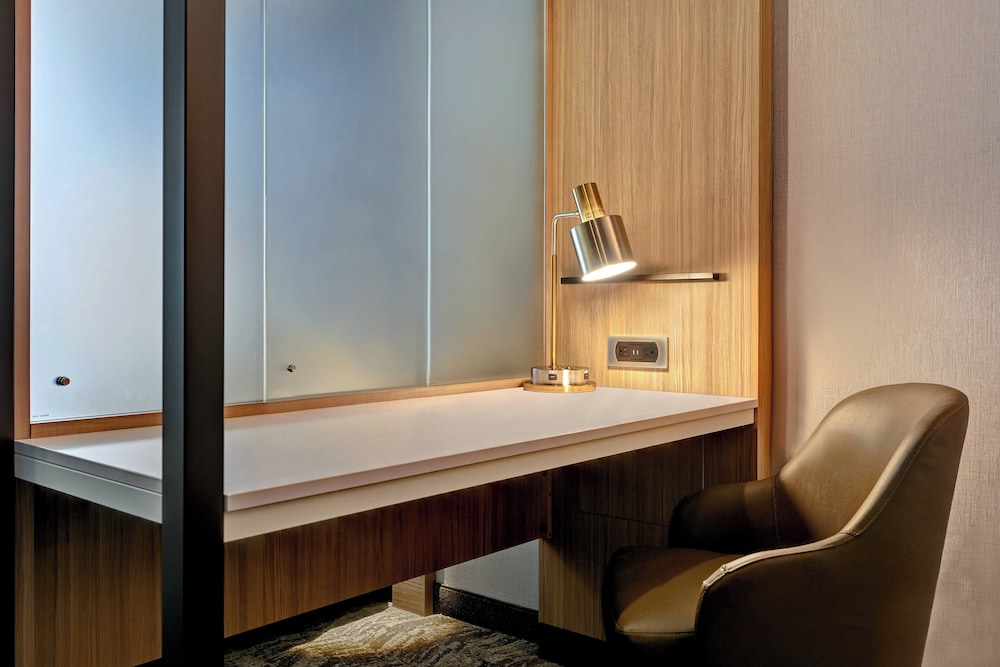 SpringHill Suites by Marriott Albuquerque University Area - photo 15