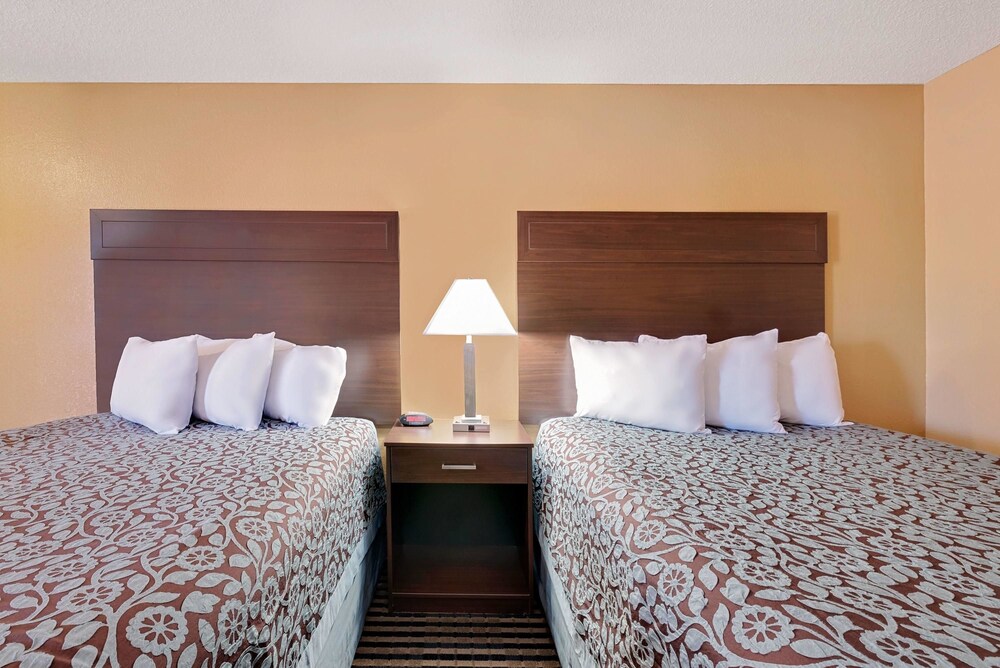 Days Inn Spokane - photo 9