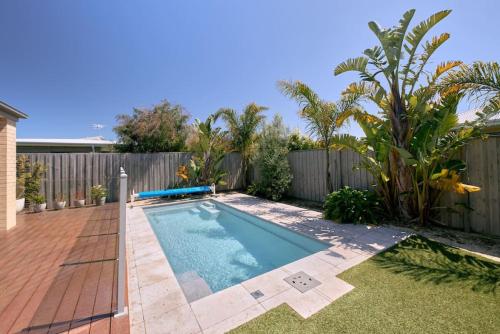 Zeally Sands Pool Retreat in Torquay, Australia