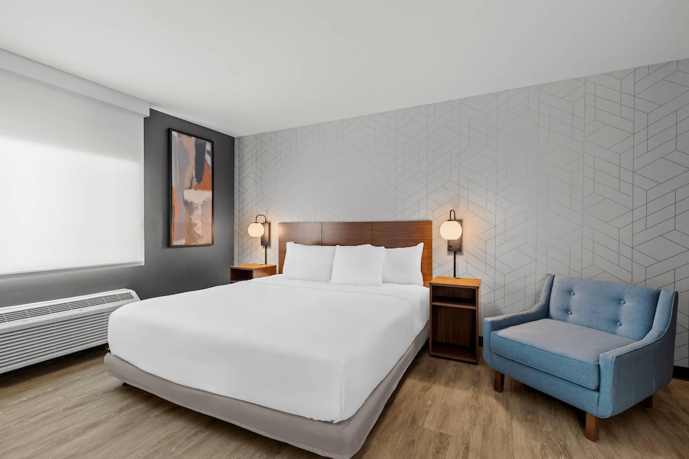 Everhome Suites Temecula - photo 35