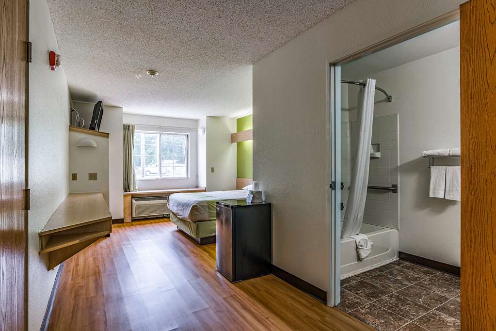 Motel 6 Charlotte NC University - photo 5